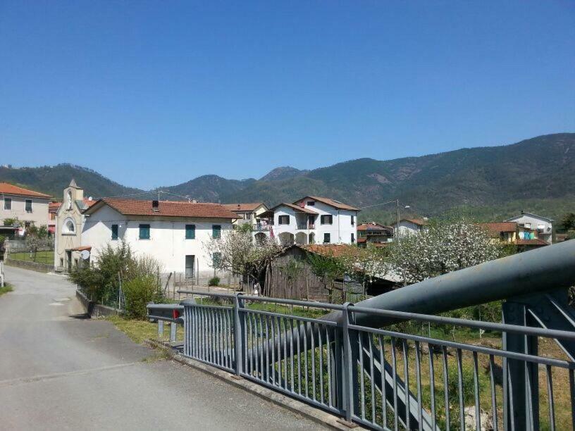 Villa Ca' En Tu Ciosu Beverino Exterior foto